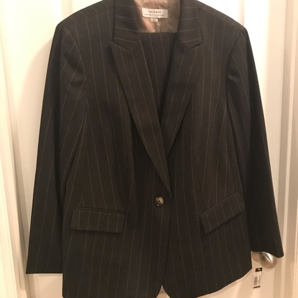 Tahari Womens Gray Cream Business Suit 2 Pieces - Picture 7 of 7